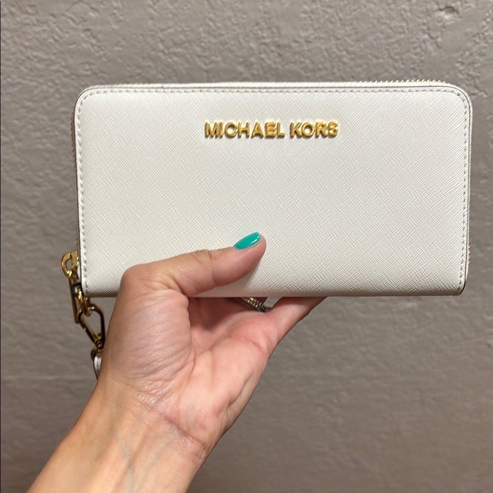Michael Kors White Wallet